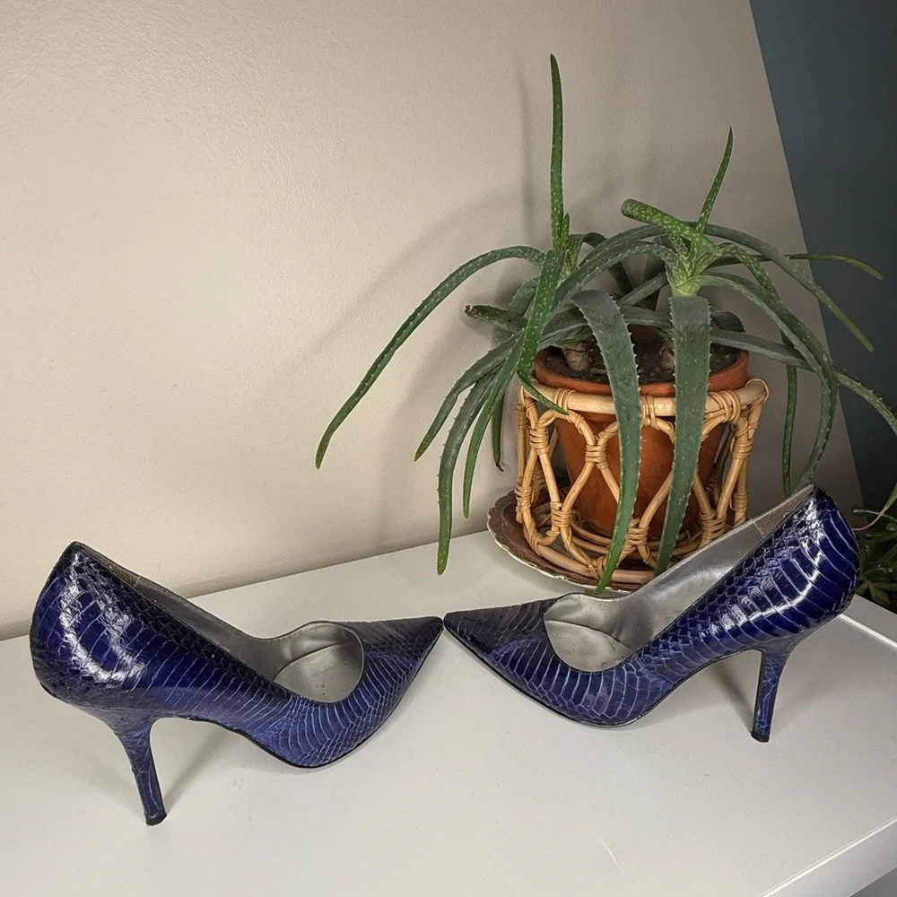 Vintage Nina New York Snakeskin Blue Pointed Toe Stiletto Heels Size 8.5M - Picture 4 of 13